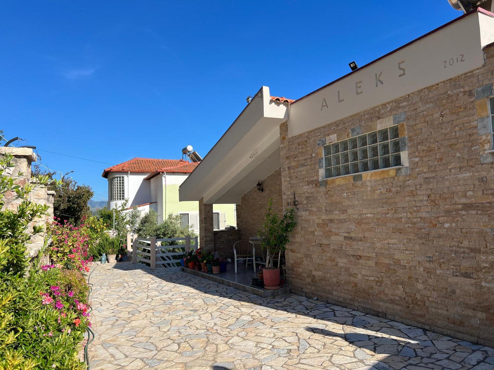 Vila Aleks Vuno Exterior photo